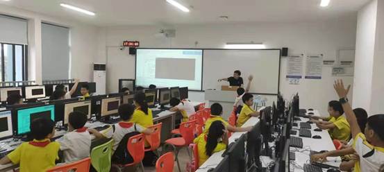 b33241bcc4f3636473c5e653b0bcf0f